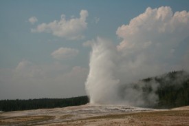 old faithful yellowstone