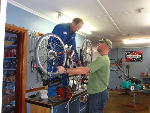 Henderson Cycle & Mower Centre, Alexandra, NZ