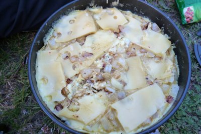 camping food omelet